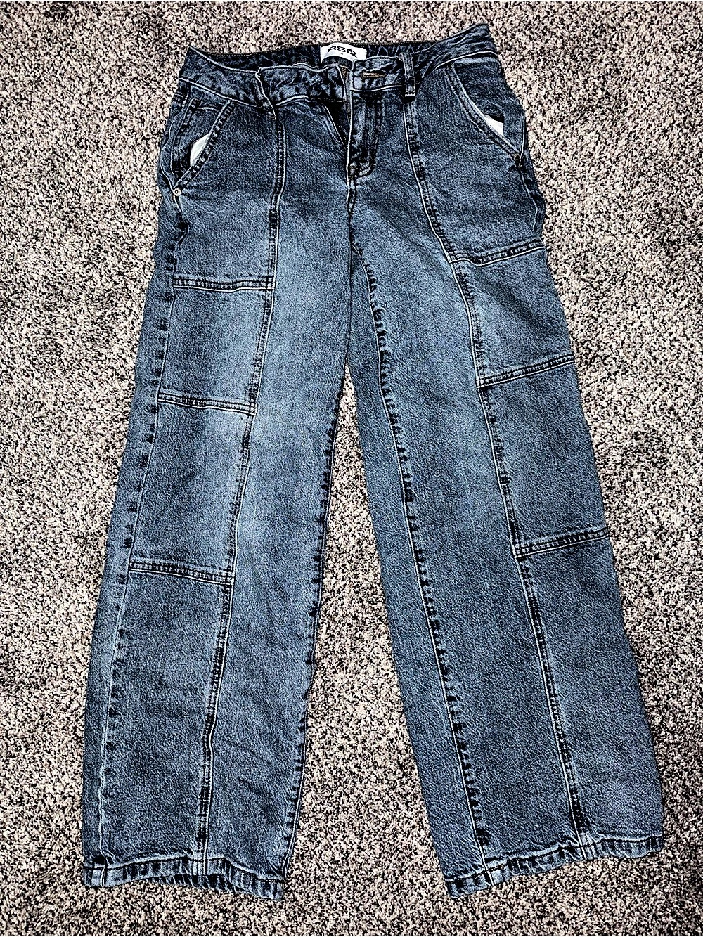RSQ Light Wash Panel Detail Wide Leg Denim Jeans Size 26 (Flaw: Missing Button)